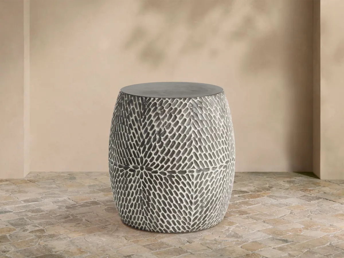 Roche Outdoor End Table 1
