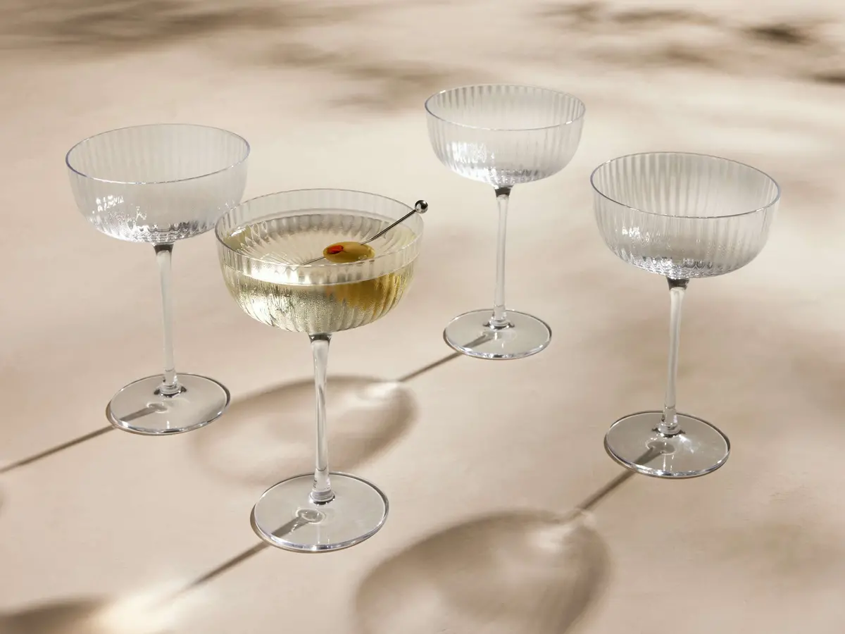 Ada Coupe Glasses (Set Of 4) 1