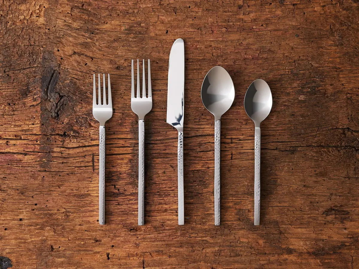 Sethian Five Piece Place Setting 1
