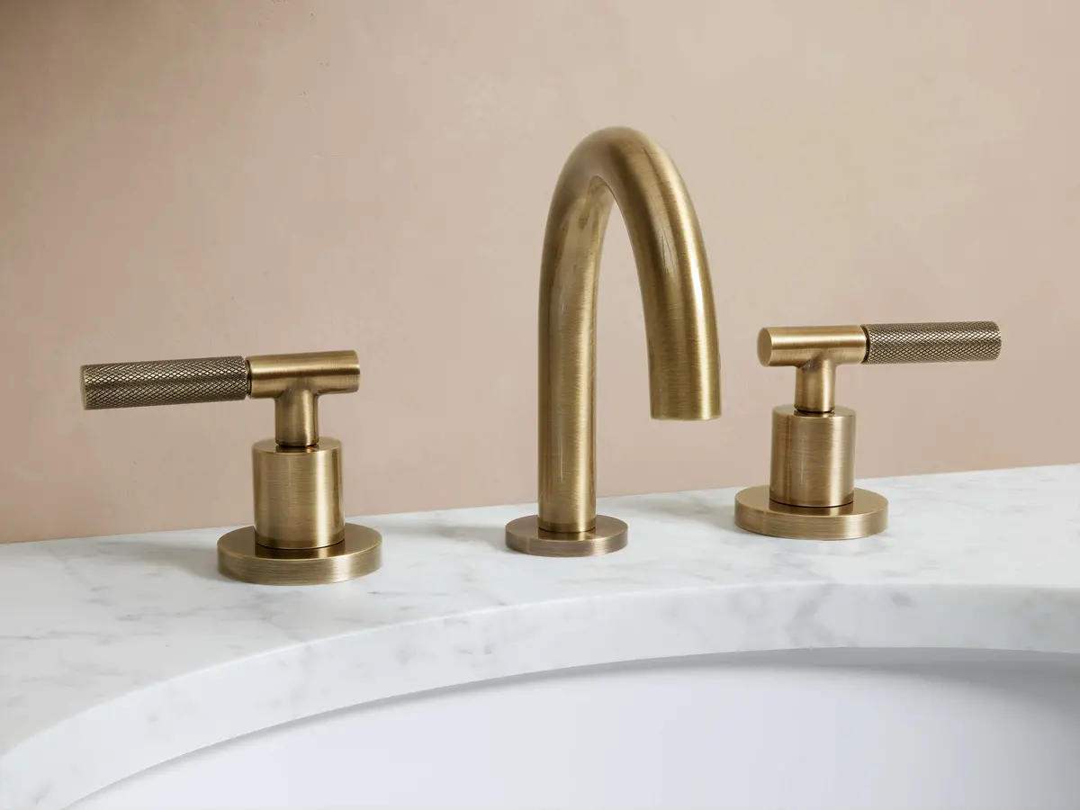 Crewe Knurled Faucet In Antique Brass 1
