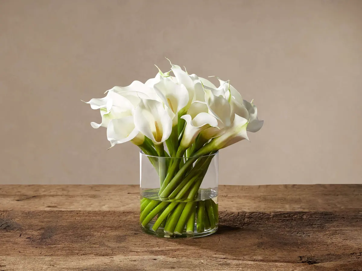 Faux Calla Lily In Vase 1