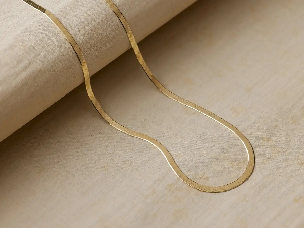 Sura Snake Chain Necklace 1