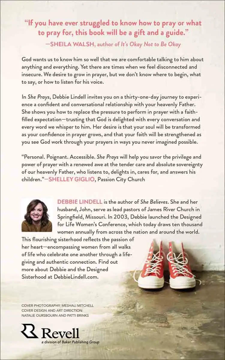 She Prays (Paperback) 2