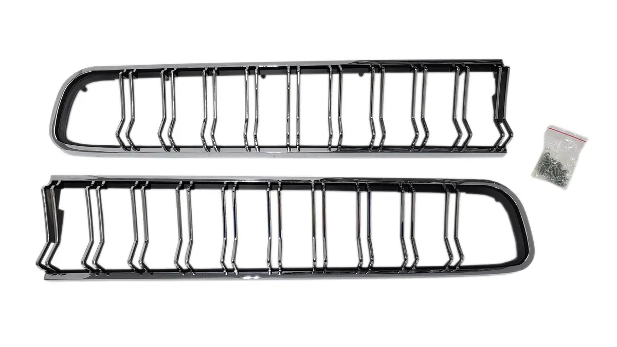 Fc70-216 Ford 1970 Mercury Cougar Taillight Bezel 1