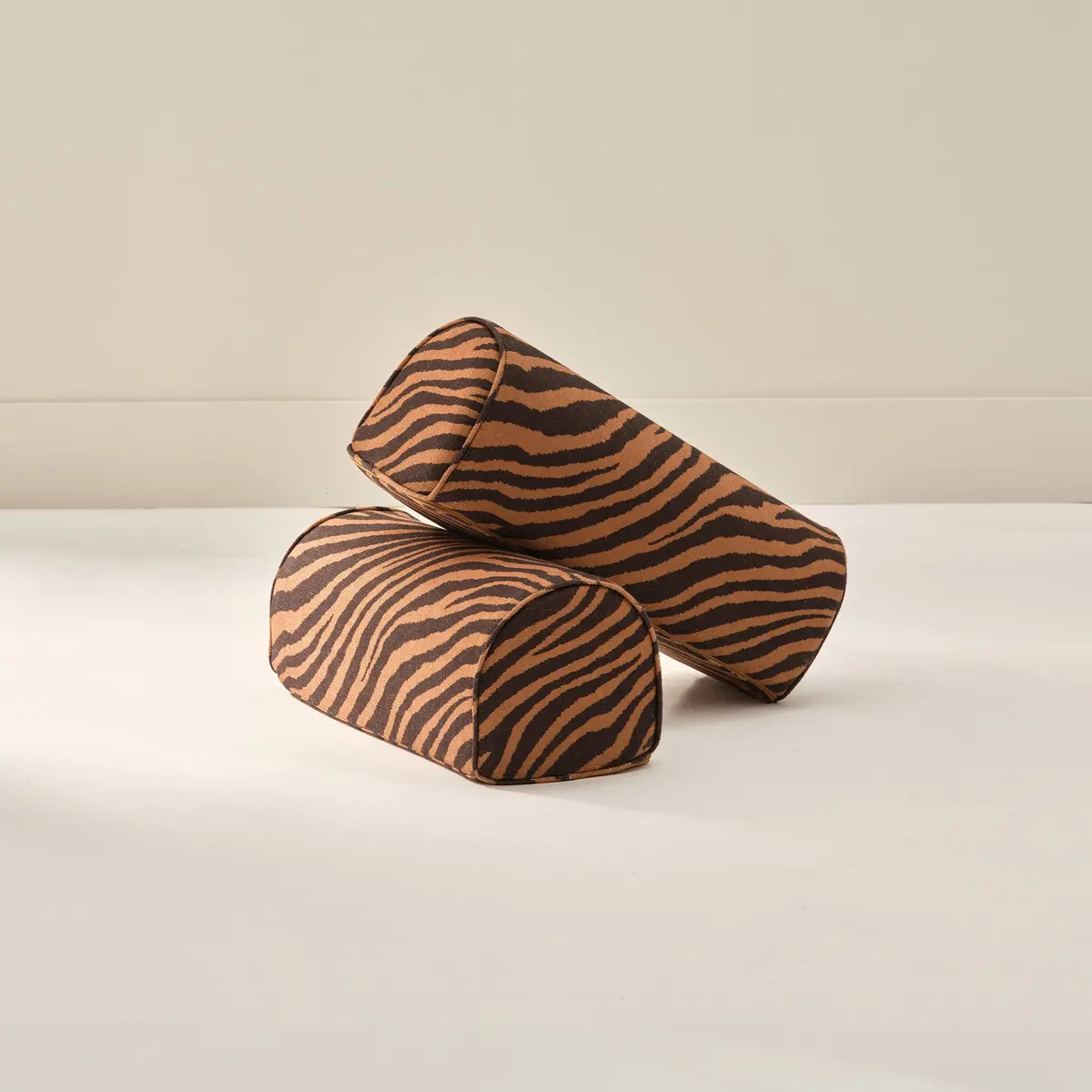 Armrests (Set Of 2) | Zoe 1
