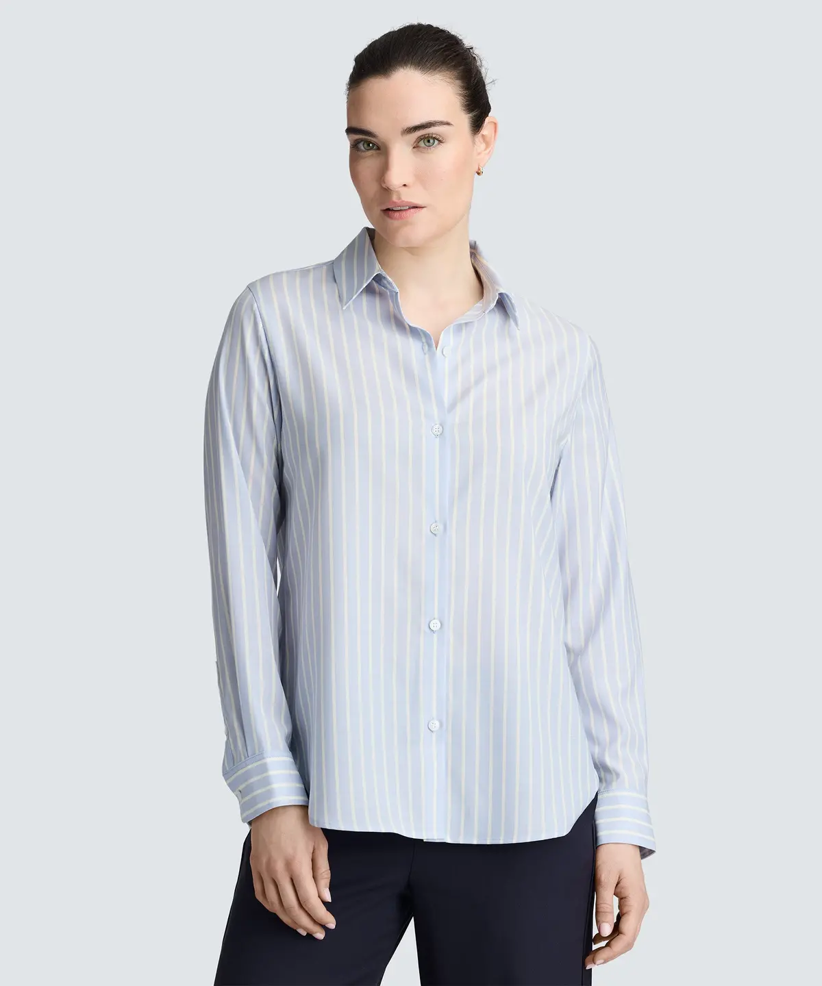 Women's Merino Poplin Button-Up 11