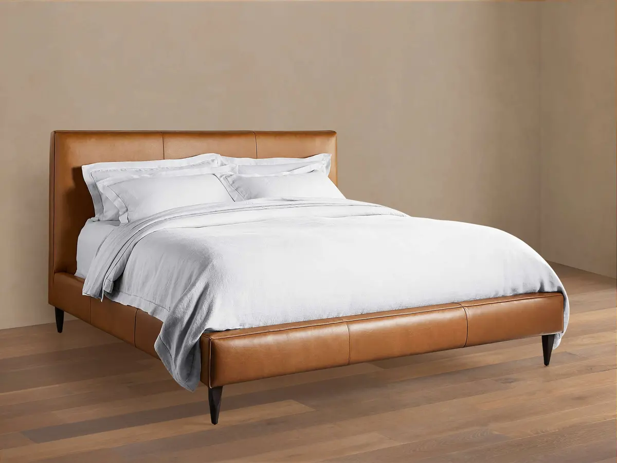 Andes Leather Bed 1