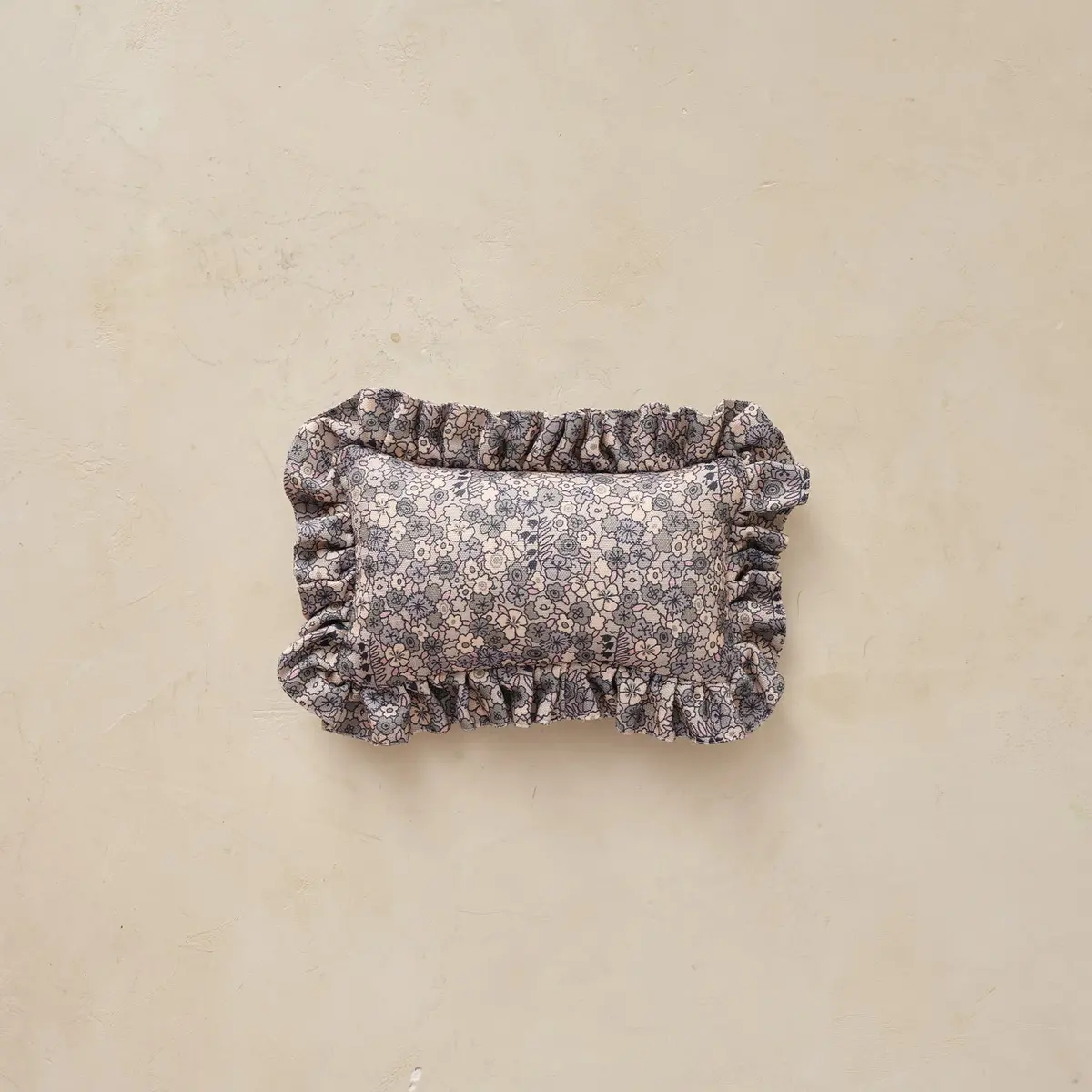 Mini Ruffle Pillow | Marra 1
