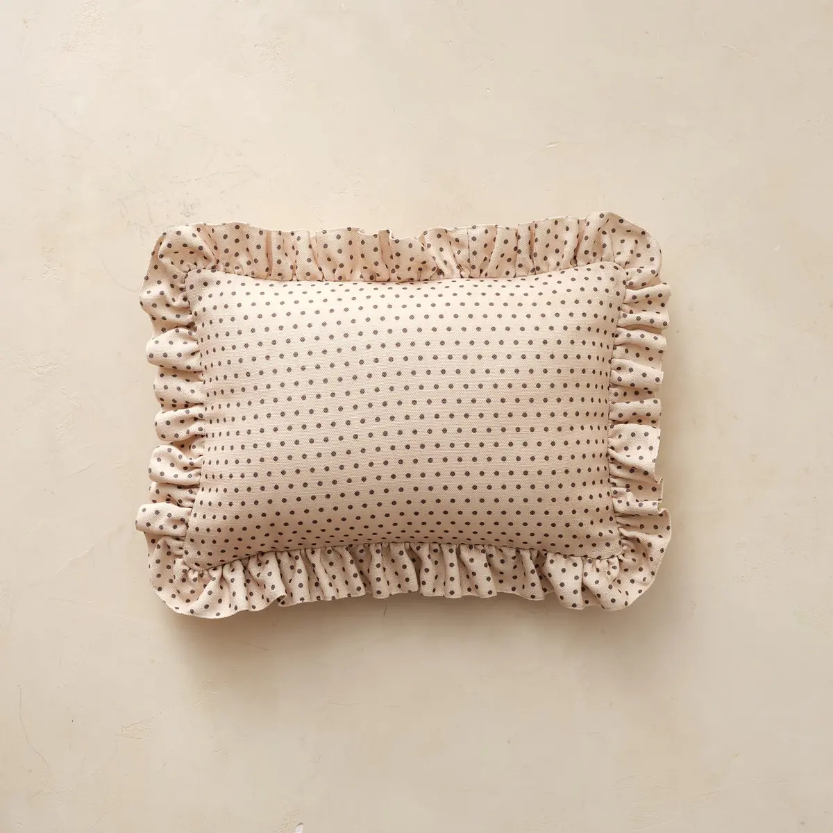 Medium Ruffle Pillow | Swiss Dot 1